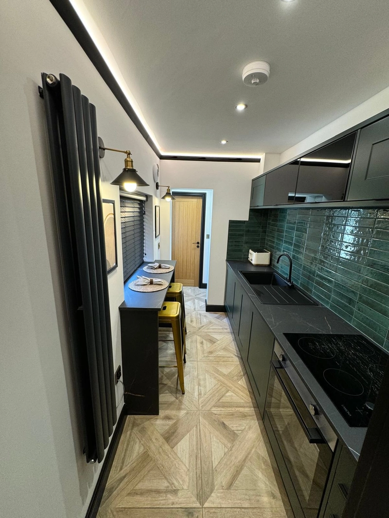 Luxury 1 Bedroom Student Flat - Thumbnail 3